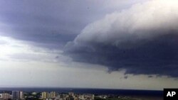 Céu carregado perto da cidade da Beira. (AP Photo/Themba Hadebe)