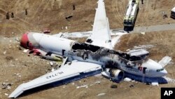 Chiếc Boeing 777 của hãng Asiana bị rơi trong lúc hạ cánh xuống phi trường ở San Francisco hôm thứ bảy tuần trước.