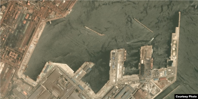 포항 신항 현재 DN5505호가 출항 보류 상태에서 조사 중인 가운데 최근 북한산으로 의심되는 석탄이 하역됐다. 출처: PLANET LAPS