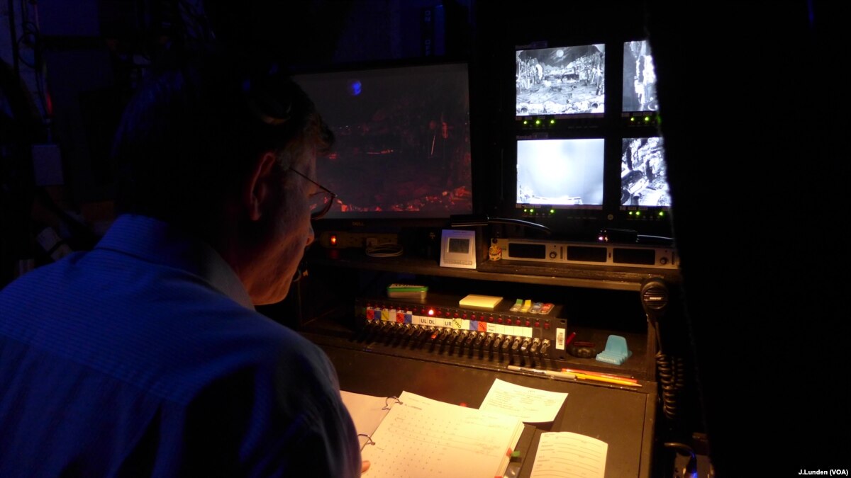 stage-managers-make-broadway-shine