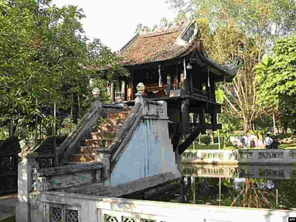 One Pillar Pagoda, Hanoi, Vietnam