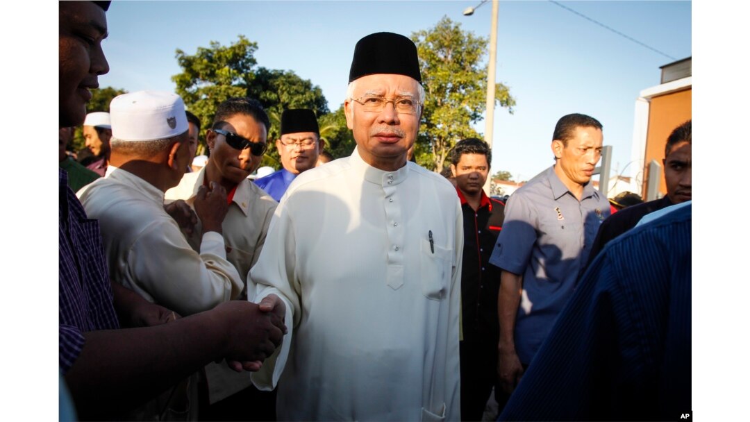 Thủ tướng Najib bị tố cáo đã nhận 700 triệu đô la từ quỹ đầu tư 1MDB do chính phủ làm chủ.
