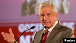 El presidente de México, Manuel López Obrador, dijo el viernes 31 de mayo de 2019 que "va a haber unidad nacional" respecto a la respuesta al anuncio de Donald Trump de subir aranceles a importaciones mexicanas para presionar por flujo migratorio.
