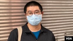 前《蘋果日報》人物專題首席記者陳珏明表示，香港新聞工作者的前景是悲觀的，他認為這個也是時代給香港人的考驗（美國之音湯惠芸）