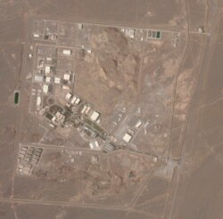 Foto satelit dari Planet Labs Inc. menunjukkan fasilitas pengayaan uranium Iran, Natanz, 7 April 2021. (Foto: Planet Labs Inc. via AP)