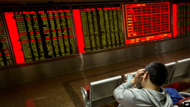 Las preocupaciones por la economía china y los pecios del petróleo contribuyeron a la peor semana en los mercados accionarios de EE.UU. desde 2011.