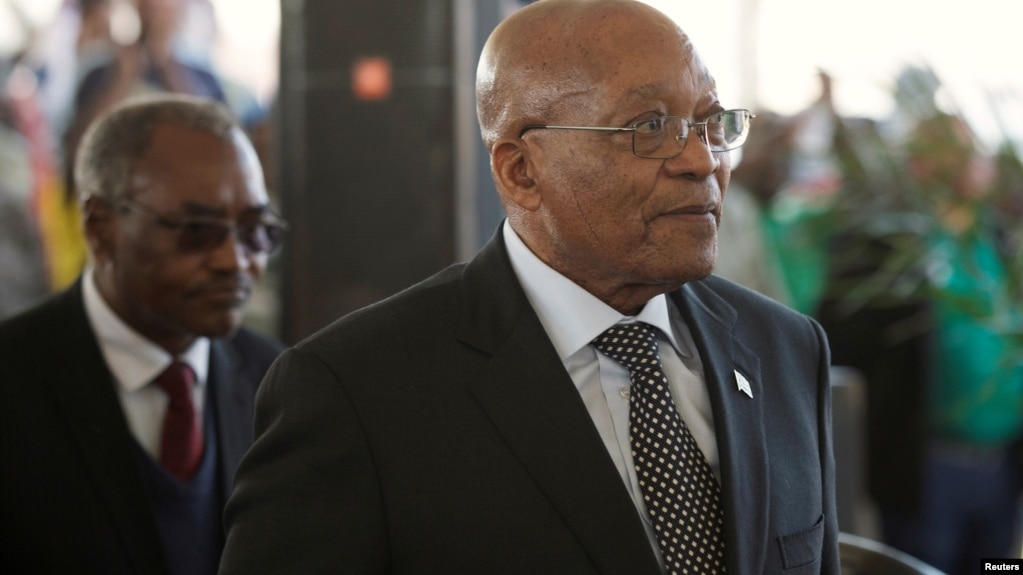 Le sud-africain Jacob Zuma arrive à une cérémonie, en Afrique du Sud, le 6 août 2017.