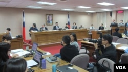 台灣立法院外交及國防委員會5月11號質詢的情形。（美國之音張永泰攝）