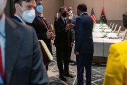 Menteri Luar Negeri AS Antony Blinken bertemu dengan Perdana Menteri Libya Abdulhamid Dbeibeh di Berlin Marriott Hotel di Berlin, Jerman 24 Juni 2021. (Foto: Andrew Harnik via REUTERS)