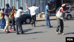 FILE: MDC-T activists staging protests in Harare, Zimbabwe, on Thursday. (Photo: VOA)