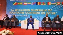 Les ministres des télécommunications et de l'économie numérique à la réunion de Brazzaville, le 1er mars 2019. (VOA/Arsène Séverin)