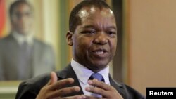 Zimbabwean central bank governor John Mangudya 