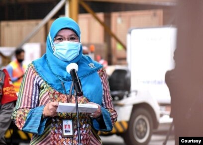 Dr Siti Nadia Tarmizi dalam telekonferensi pers di Bandara Soetta, Cengkareng , Selasa (2/2). (Foto: Biro Setpres).