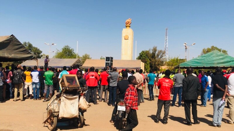 Le maire de Ouagadougou interdit une manifestation prévue samedi