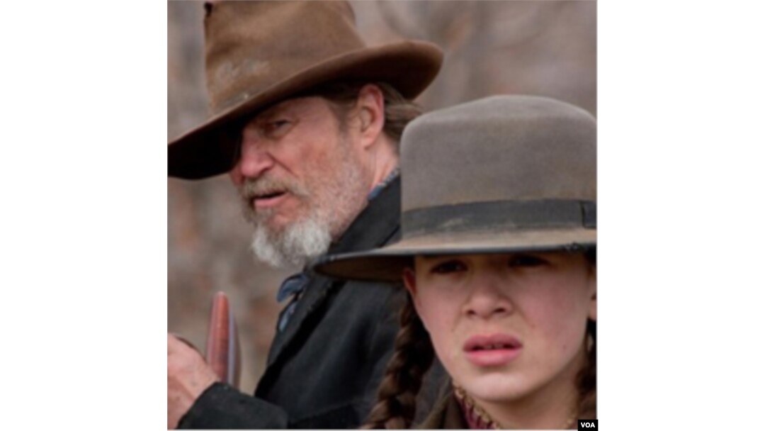 Aktor Jeff Bridges (kiri) dan aktris Hailee Steinfeld (kanan) yang bermain dalam 'True Grit' masing-masing mendapatkan satu nominasi untuk kategori Aktor Terbaik dan Aktris Pemeran Pembantu Terbaik.
