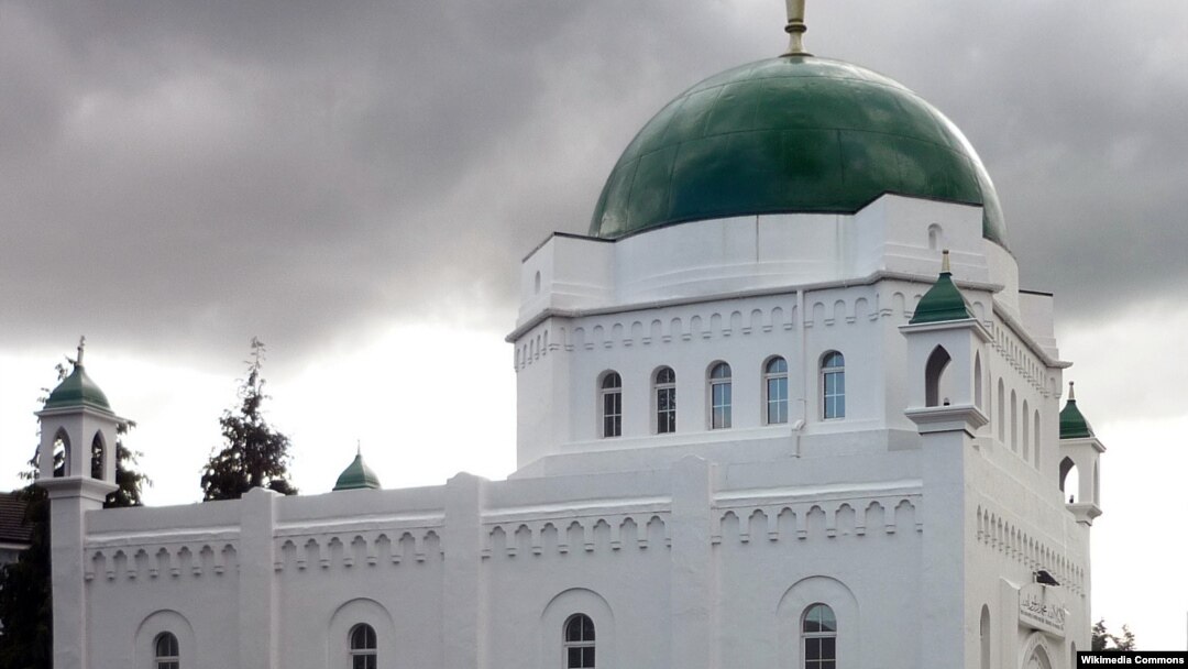 Masjid Fazl di London barat daya.