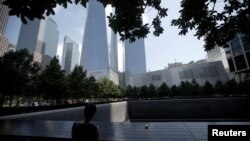 911纽约曼哈顿世贸中心纪念池。
