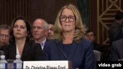 Christine Blasey Ford, quien acusa al nominado para la Corte Suprema de EE.UU., Brett Kavanaugh, de asalto sexual, testifica ante el Senado el jueves, 27 de septiembre de 2018.