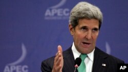 U.S. Secretary of State John Kerry speaks at the Asia-Pacific Economic Cooperation summit in Bali, Indonesia. (Oct. 5, 2013)