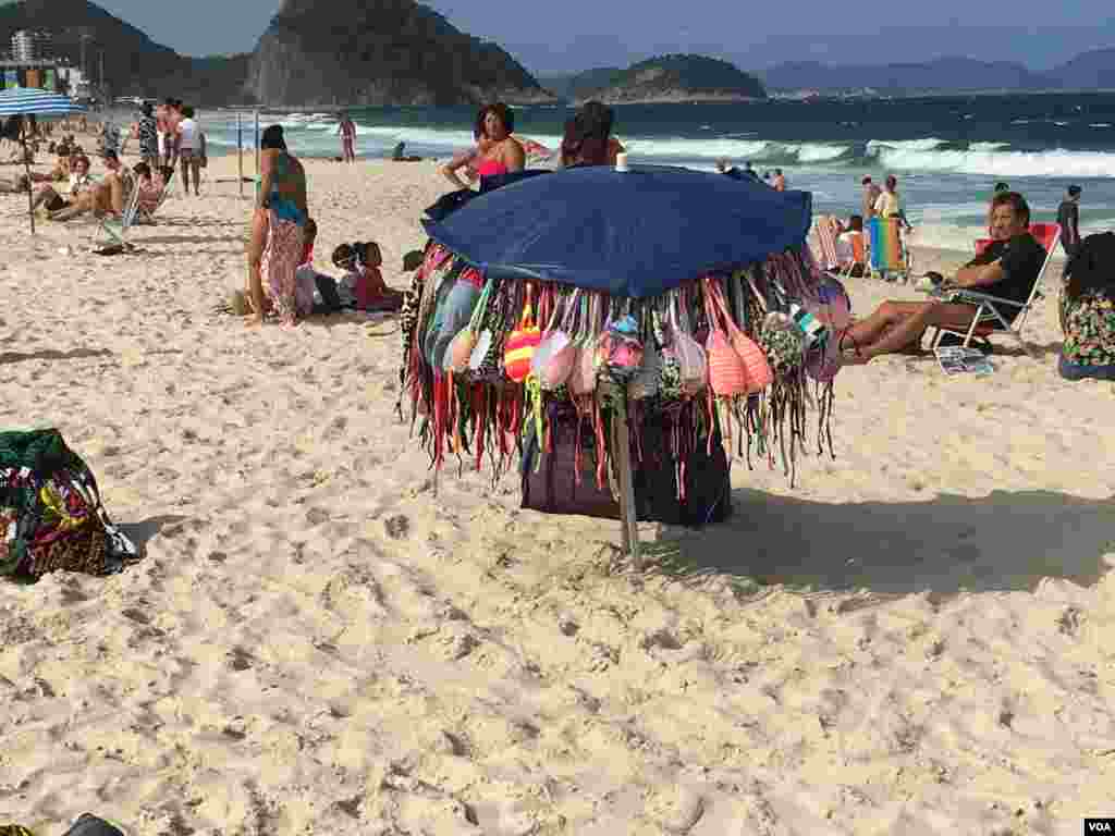 بازار دستفروش ها در سواحل ریو