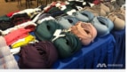 Đồ lót và các quần áo khác hiệu Uniqlo nằm trong số 800 đồ đạt mà băng trộm đánh cắp bị cảnh sát thu hồi.