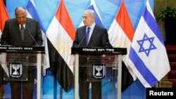 Le premier ministre Benjamin Netanyahu rencontre le ministre égyptien des Affaires étrangères Sameh Choukry, Jerusalem le 10 juillet 2016.