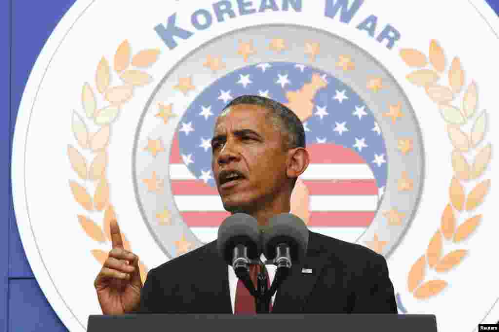 바락 오바마 미국 대통령이 27일 미국 워싱턴에서 열린 한국전쟁 정전협정 60주년 기념식에서 축사를 하고 있다.