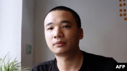 Nguyen Ha Dong, pencipta game Flappy Bird di kedai kopi di Hanoi, 5 Februari 2014.