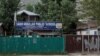 Sekolah Dibuka Kembali di Kashmir Tapi Ruang Kelas Tetap Kosong