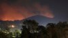 Petugas Padamkan Sebagian Area Kebakaran Hutan di California