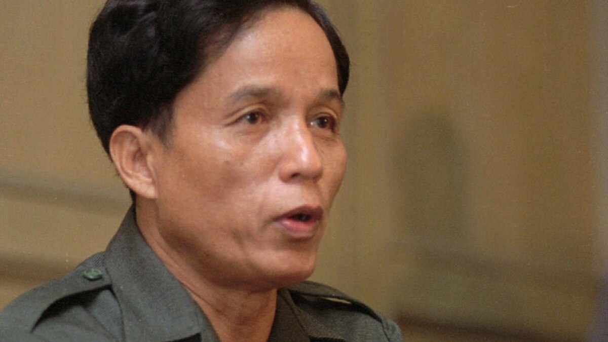 Ex-Prime Minister Pen Sovann Dies Aged 80