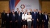 Lideri i delegati zemalja učesnica Samita Zapadnog Balkana u Londonu, drugog dana skupa čiji je domaćin premijerka Velike Britanije Tereza Mej (Foto: AP/Leon Neal/Pool via AP) 