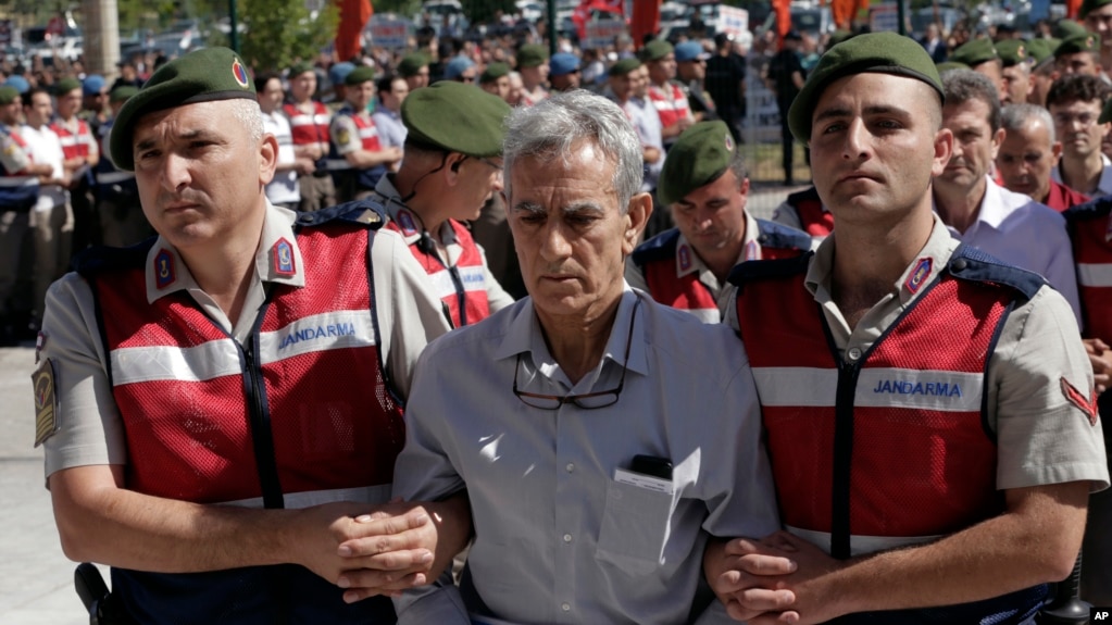 Turqi, 500 të dyshuar në gjyq për pjesëmarrje në grushtshte