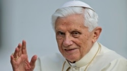 Papa Benedikt’in İstifa Haberi Almanya’yı Sarstı