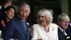 Putra mahkota Inggris Pangeran Charles bersama istrinya Camila, Duchess of Cornwall. (Foto: Dok)