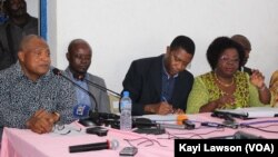Des leaders de l'opposition en conférence de presse à Lomé, Togo, 16 août 2018. (VOA/Kayi Lawson)