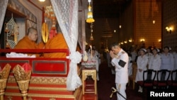 Thailand's Crown Prince Maha Vajiralongkorn takes part in a ceremony honoring Thailand's late King Bhumibol Adulyadej at the Grand Palace in Bangkok, Thailand, October 24, 2016. Picture taken October 24, 2016.