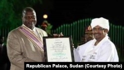 Perezida wa Sudani Omar al-Bashir ashyikriza ishimwe Riek Machar kuba yarasinye amasezerano y'amahoro na Salva Kiir muri Sudani y'Epfo.