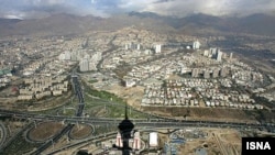 نمایی از شهر تهران از فراز برج میلاد