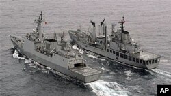 Αμερικανικά πολεμικά πλοία αναπτύσσονται ανοιχτά της Λιβύης