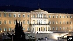 Le Parlement, Place Syntagma, Athènes (AP)