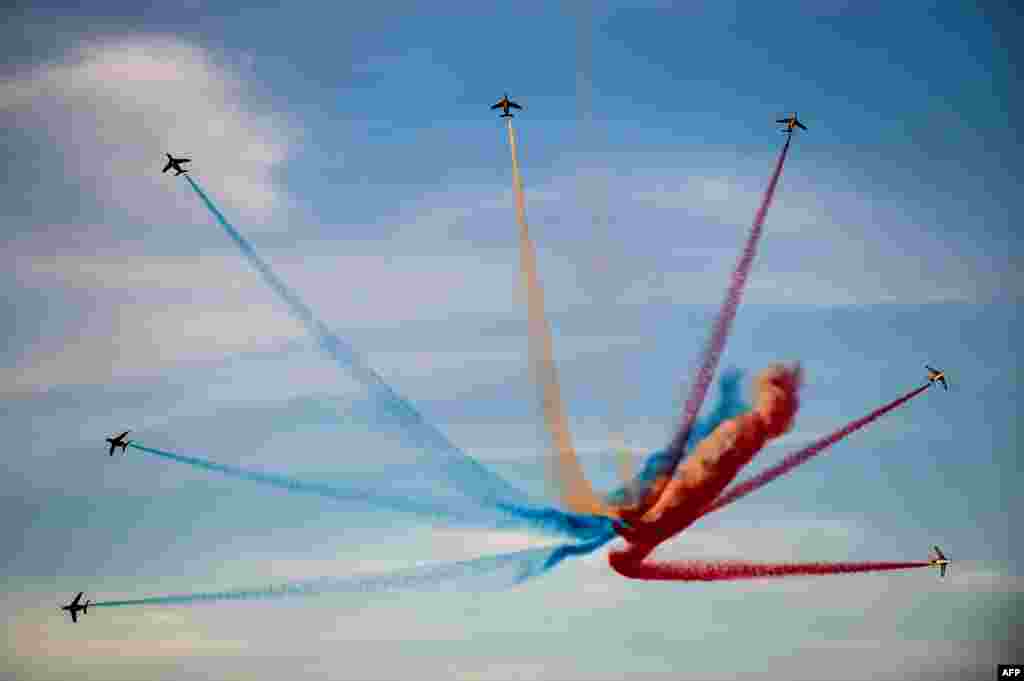 French elite acrobatic flying team &quot;Patrouille de France&quot; performs during the 8th Athens Flying Week aviation event over Tanagra air base, north of Athens, Greece, Sept. 22, 2019.