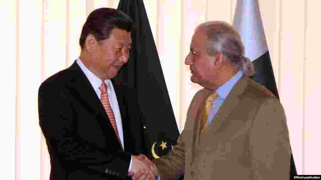 مہمان صدر نے سینیٹ کے چیئرمین رضا ربانی سے ملاقات کی۔
