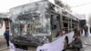 مشرقی یوکرین میں بس پر توپ کا گولہ لگنے سے 13 افراد ہلاک