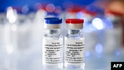 Фото зареєстрованої вакцини від коронавірусу надане Роійським фондом прямих інвестицій