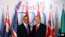ABŞ prezidenti Barak Obama və Türkiyə prezidenti Rəcəb Tayyib Ərdoğan Antalyada Böyük 20-lər sammitində