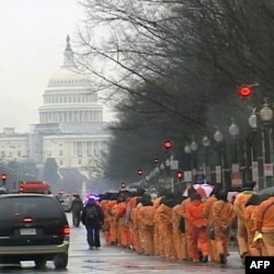 Guantanamo'nun Kapatılması İçin Beyaz Saray'ın Önünde Gösteri