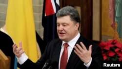 Presiden Ukraina Petro Poroshenko di Melbourne (11/12).