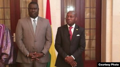 Le président Jose Mario Vaz (à droite) en compagnie du nouveau Premier ministre le 31 janvier 2018 à Bissau, Guinée-Bissau.