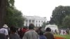 Miles de enojados frente a la Casa Blanca